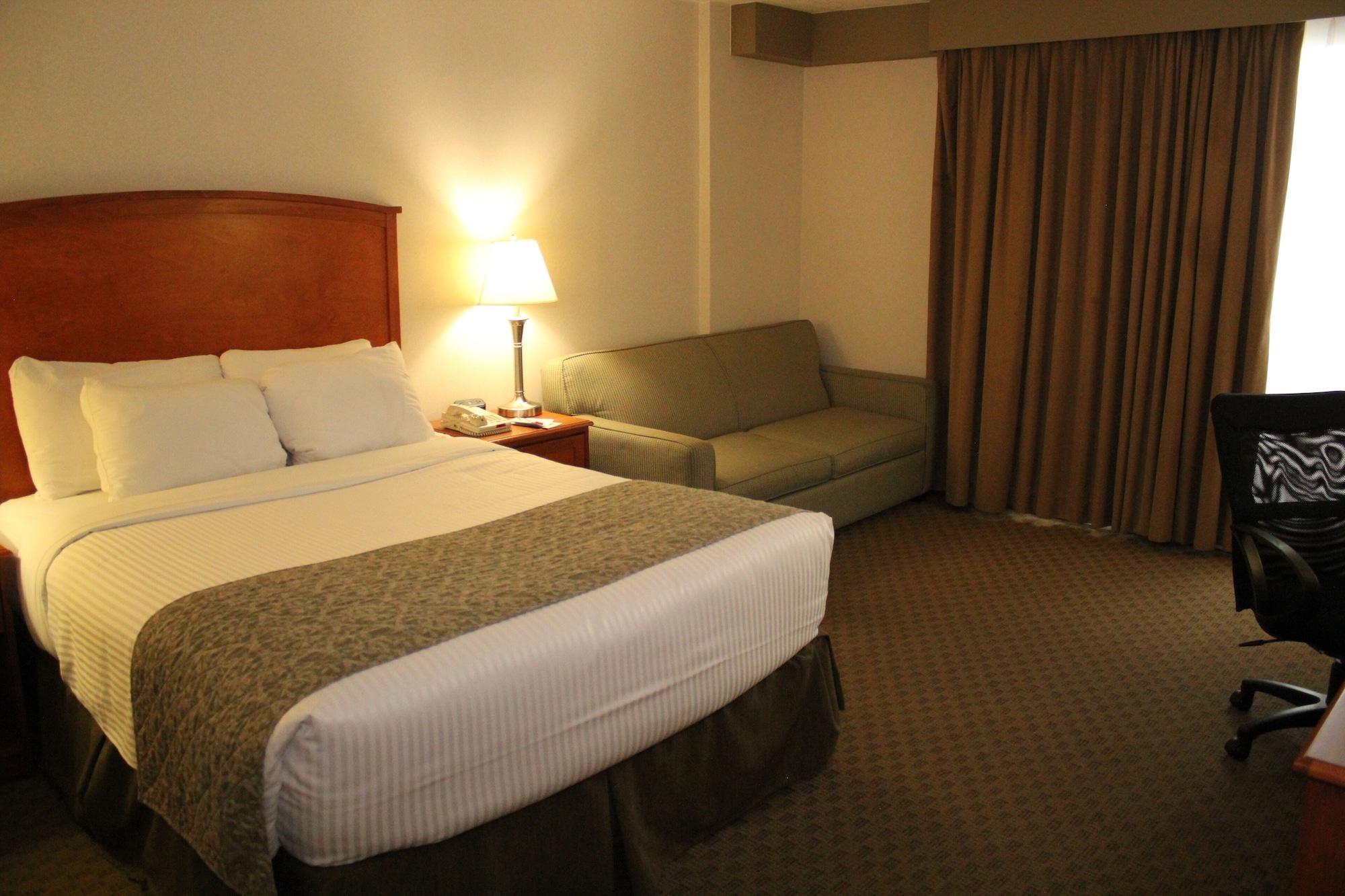Hotel Ramada By Wyndham Edmonton South Extérieur photo