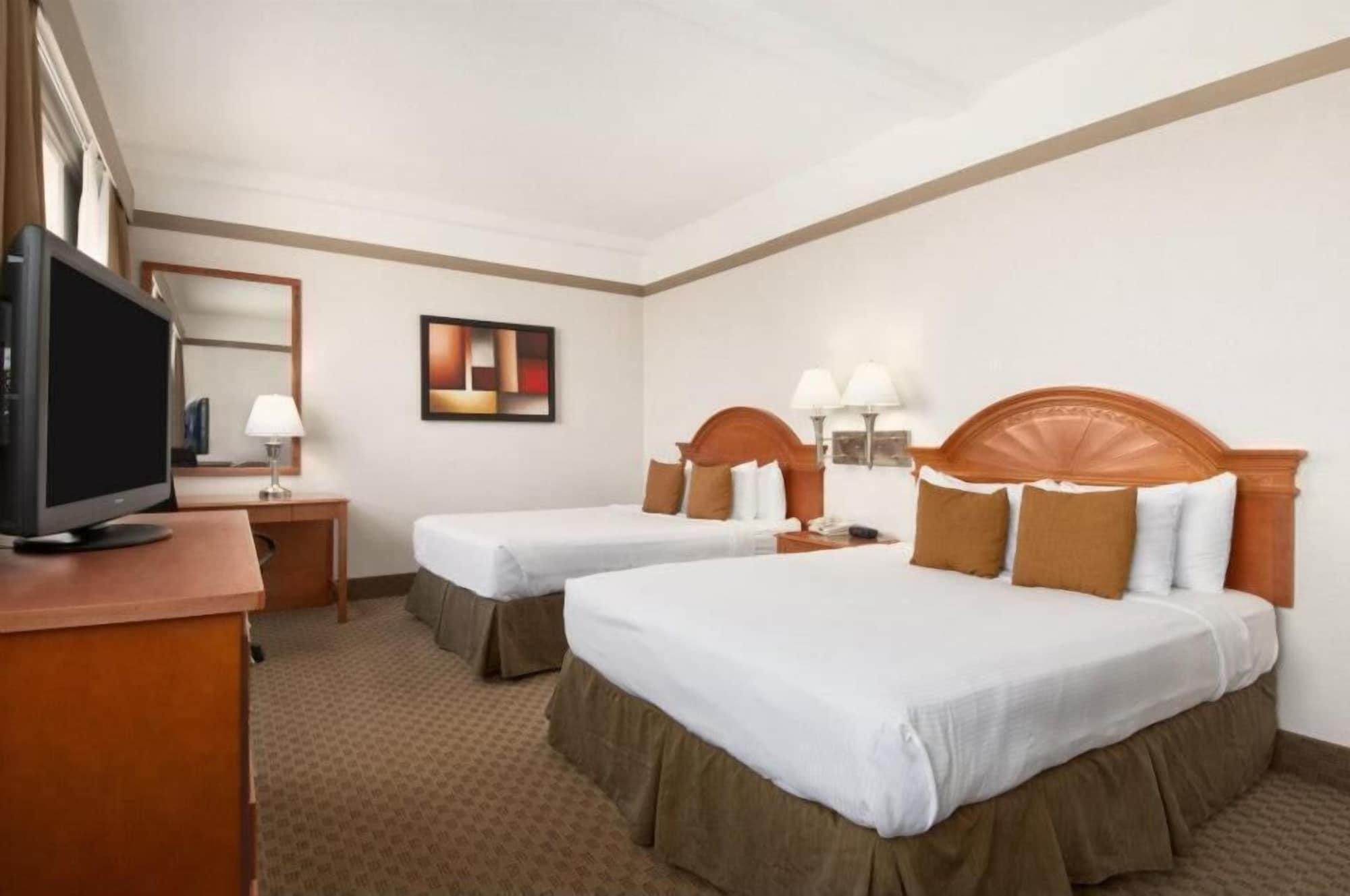 Hotel Ramada By Wyndham Edmonton South Chambre photo